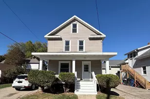 306 W Lincoln Ave, Oshkosh, WI 54901 - Photo 1