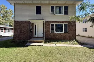 214 Guenther St, Oshkosh, WI 54902 - Photo 1
