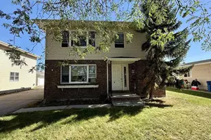 220 Guenther St, Oshkosh, WI 54902 - Photo 1