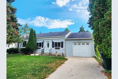 548 E 1st Street, Fond du Lac, WI 54935 - Photo 1
