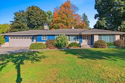 800 Superior Avenue, Oconto, WI 54153 - Photo 1
