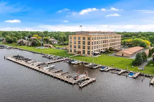 1545 Arboretum Dr, Oshkosh, WI 54901 - Photo 1