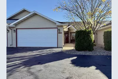 586 N Wisconsin Street, Berlin, WI 54923 - Photo 1