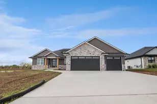 2694 Willow Grv Ln, Green Bay, WI 54311 - Photo 1