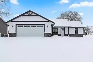 1020 Pinecrest Rd, Green Bay, WI 54313 - Photo 1