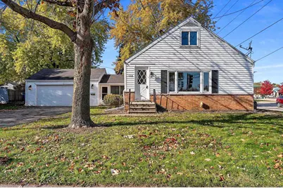 1721 Wisconsin Street, Oshkosh, WI 54901 - Photo 1