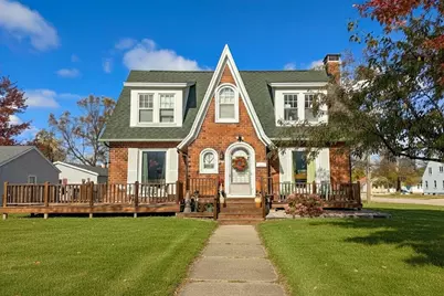 1800 16th Avenue, Menominee, MI 49858 - Photo 1