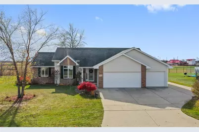 478 Falcon Drive, Pulaski, WI 54162 - Photo 1