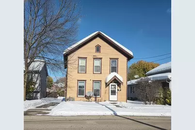 538 Ceape Avenue, Oshkosh, WI 54901 - Photo 1