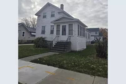 51 W 12th Avenue, Oshkosh, WI 54902 - Photo 1