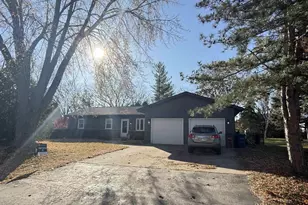 975 Honey Creek Rd, Oshkosh, WI 54904 - Photo 1