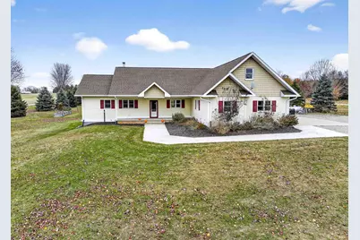W7628 Center Valley Road, Shiocton, WI 54170 - Photo 1