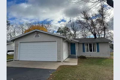 578 Highland Drive, Waupaca, WI 54981 - Photo 1