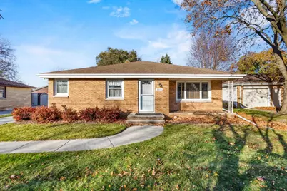 2011 Hillview Drive, Green Bay, WI 54302 - Photo 1