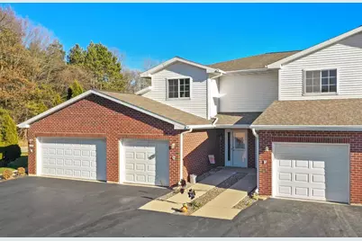 1915 Riverside Drive #F, Green Bay, WI 54313 - Photo 1
