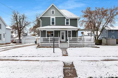 616 Sherry Street, Neenah, WI 54956 - Photo 1