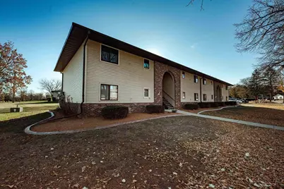 1757 Maricopa Drive #A, Oshkosh, WI 54904 - Photo 1