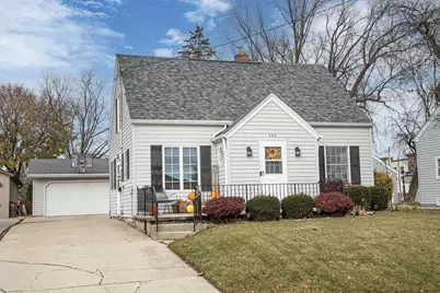 320 W Lincoln Avenue, Little Chute, WI 54140 - Photo 1