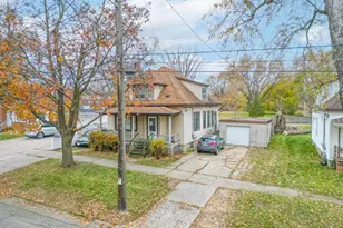 324 S Roosevelt St, Green Bay, WI 54301 - Photo 1