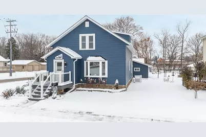 423 Van Street, Neenah, WI 54956 - Photo 1