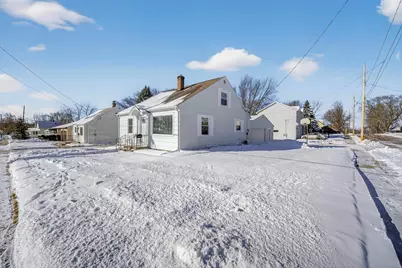 1713 Green Bay Road, Kaukauna, WI 54130 - Photo 1