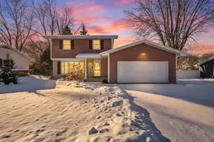 820 Ellen Ln, Fond du Lac, WI 54935 - Photo 1