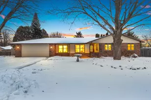 2560 St Steven Ct, Green Bay, WI 54304 - Photo 1