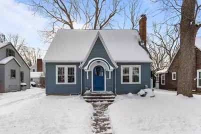 209 W Parkway Boulevard, Appleton, WI 54911 - Photo 1