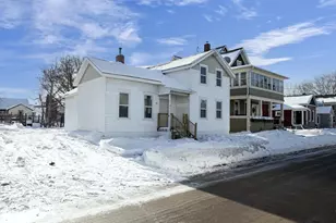 321 E Parkway Ave, Oshkosh, WI 54901 - Photo 1