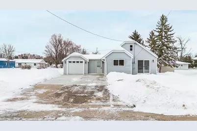 720 Oak Street, Winneconne, WI 54986 - Photo 1