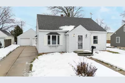 1717 W Franklin Street, Appleton, WI 54914 - Photo 1