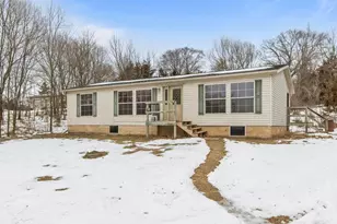 W5492 Bend Rd, Princeton, WI 54968 - Photo 1