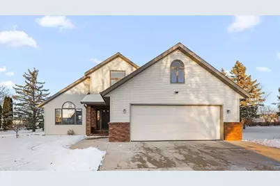 41 Cambridge Court, Fond du Lac, WI 54935 - Photo 1