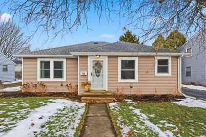 712 E Marquette Street, Appleton, WI 54911 - Photo 1