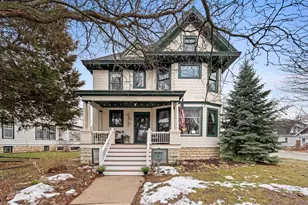 152 4th St, Fond du Lac, WI 54935 - Photo 1