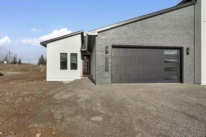 315 Aldon Circle, Green Bay, WI 54304 - Photo 1