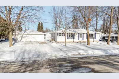 800 Maple Street, Winneconne, WI 54986 - Photo 1