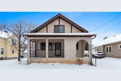 907 W Oklahoma Street, Appleton, WI 54914 - Photo 1