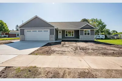 1040 Ethel Avenue, Green Bay, WI 54304 - Photo 1