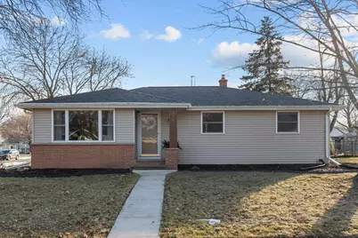 978 Evans Street, Neenah, WI 54956 - Photo 1