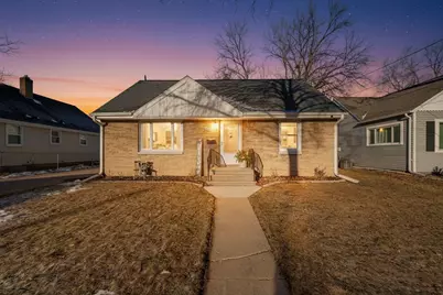 1512 13th Avenue, Green Bay, WI 54304 - Photo 1