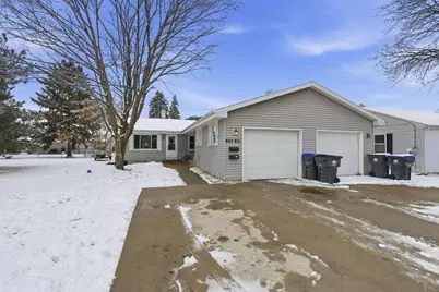 831 S Commercial Street, Neenah, WI 54956 - Photo 1