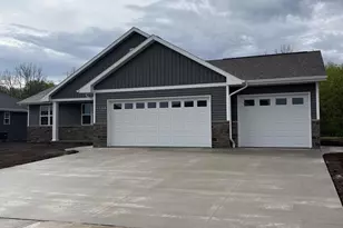 1719 Betty Jean Ln, Green Bay, WI 54313 - Photo 1
