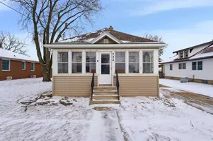 724 2nd St, Menasha, WI 54952 - Photo 1