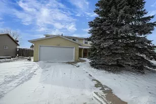 3170 Tobermory Dr, Green Bay, WI 54311 - Photo 1