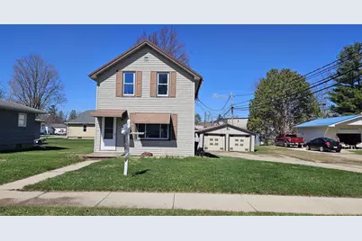213 W Wescott Avenue, Shawano, WI 54166 - Photo 1