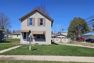 213 W Wescott Ave, Shawano, WI 54166 - Photo 1