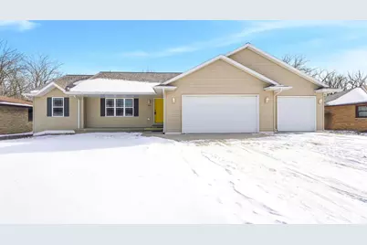 531 Chain Drive, Appleton, WI 54915 - Photo 1