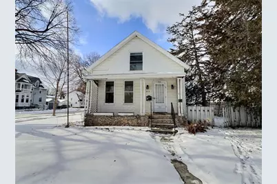203 N Oakland Avenue, Green Bay, WI 54303 - Photo 1