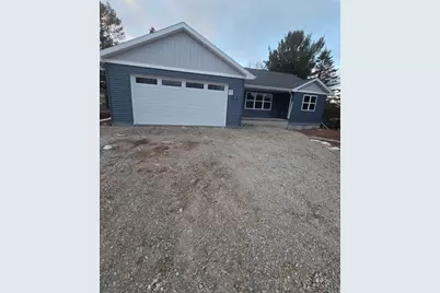 131 W Baake Street, Hortonville, WI 54944 - Photo 1